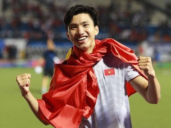 Bóng đá Việt Nam tối 2/11: Tiếc nuối Văn Hậu ở U23 Việt Nam