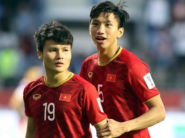 Bóng đá Việt Nam 10/1: Đội bóng muốn chiêu mộ Quang Hải bất ngờ hưởng lợi