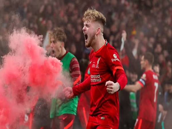 Bóng đá Liverpool 1/3: Cầm pháo khói ăn mừng Elliott bị FA liên hệ