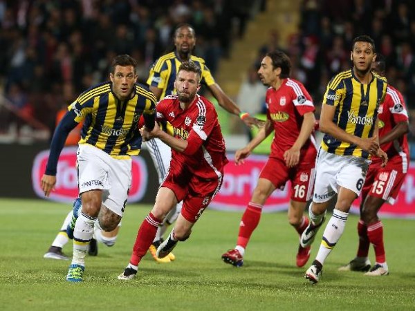 Soi kèo châu Á Fenerbahçe vs Sivasspor, 0h ngày 8/11